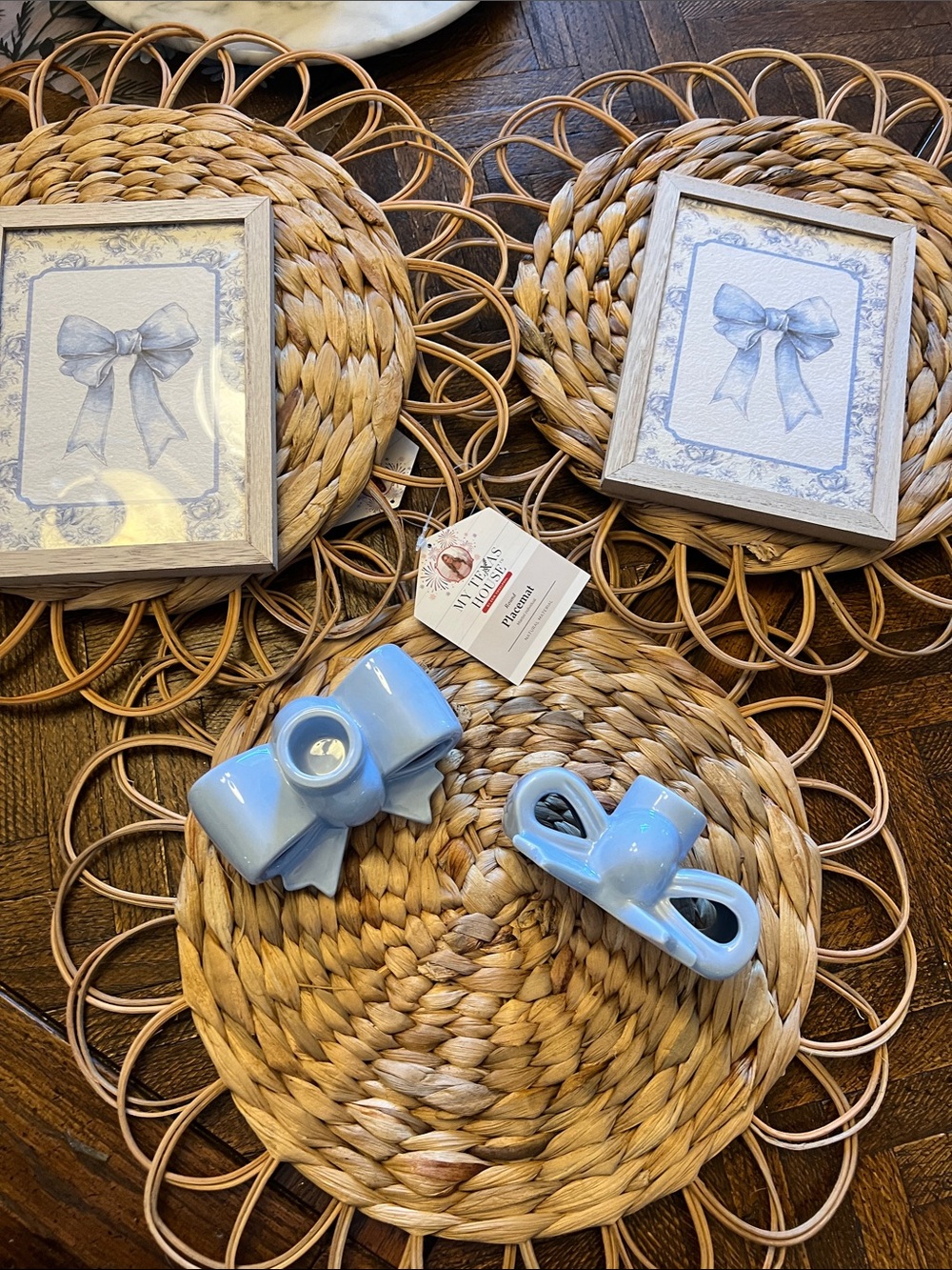 NWT my Texas home bundle Ceramic Bow Candlesticks, 3 Mats and 2 bow pictures